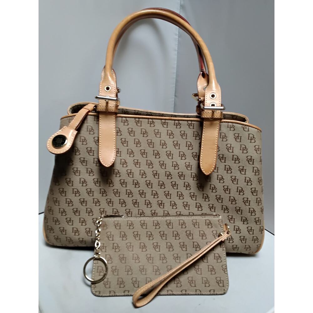 Dooney & Bourke Ladies Handbag Purse Tan Signiture Jacquard matching Wrist
